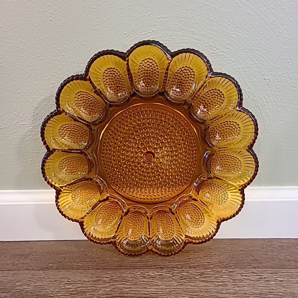 Amber glass egg tray
